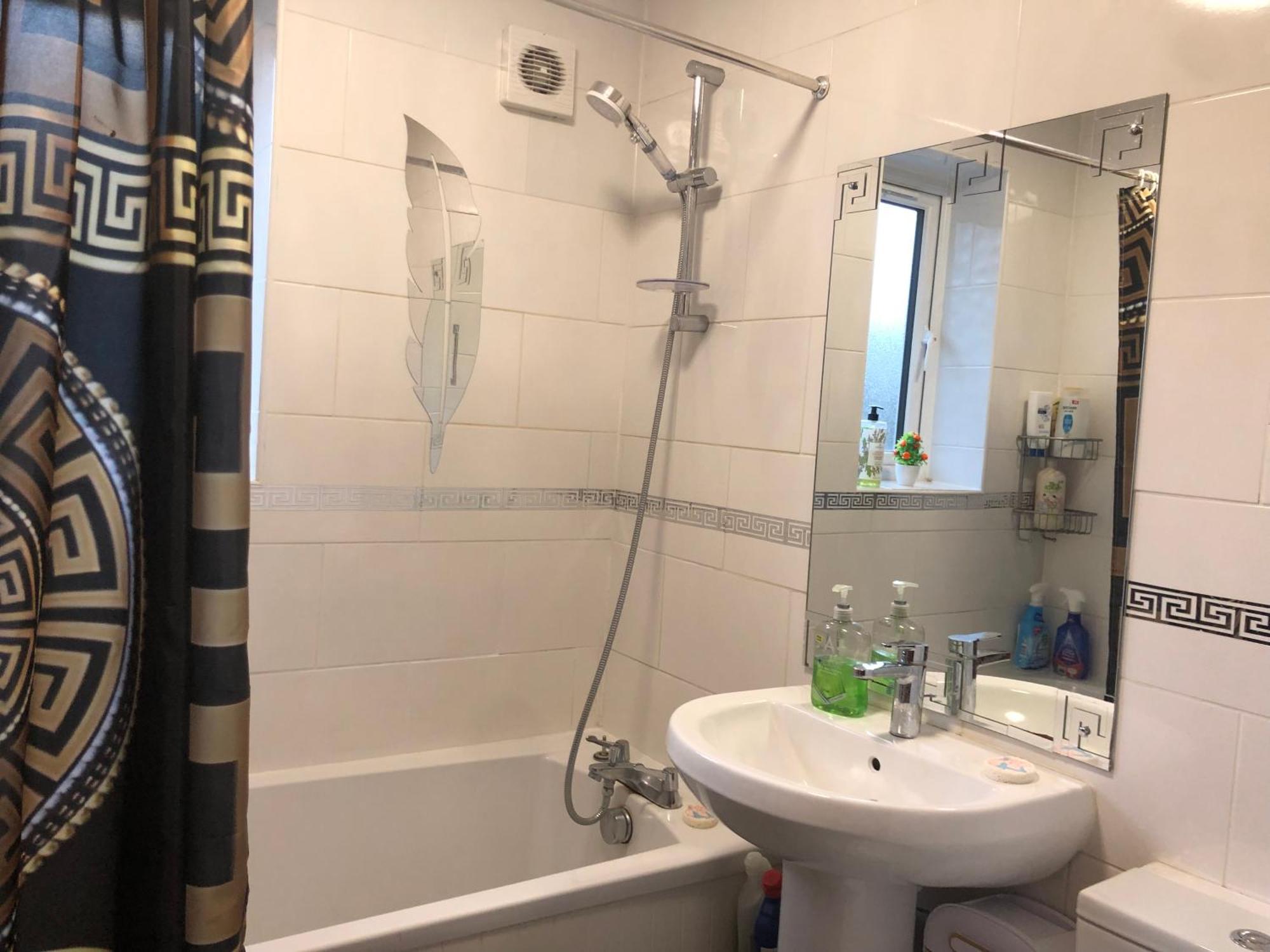Cheerful 4 Bedroom House With Garden Free Parking London Exteriör bild