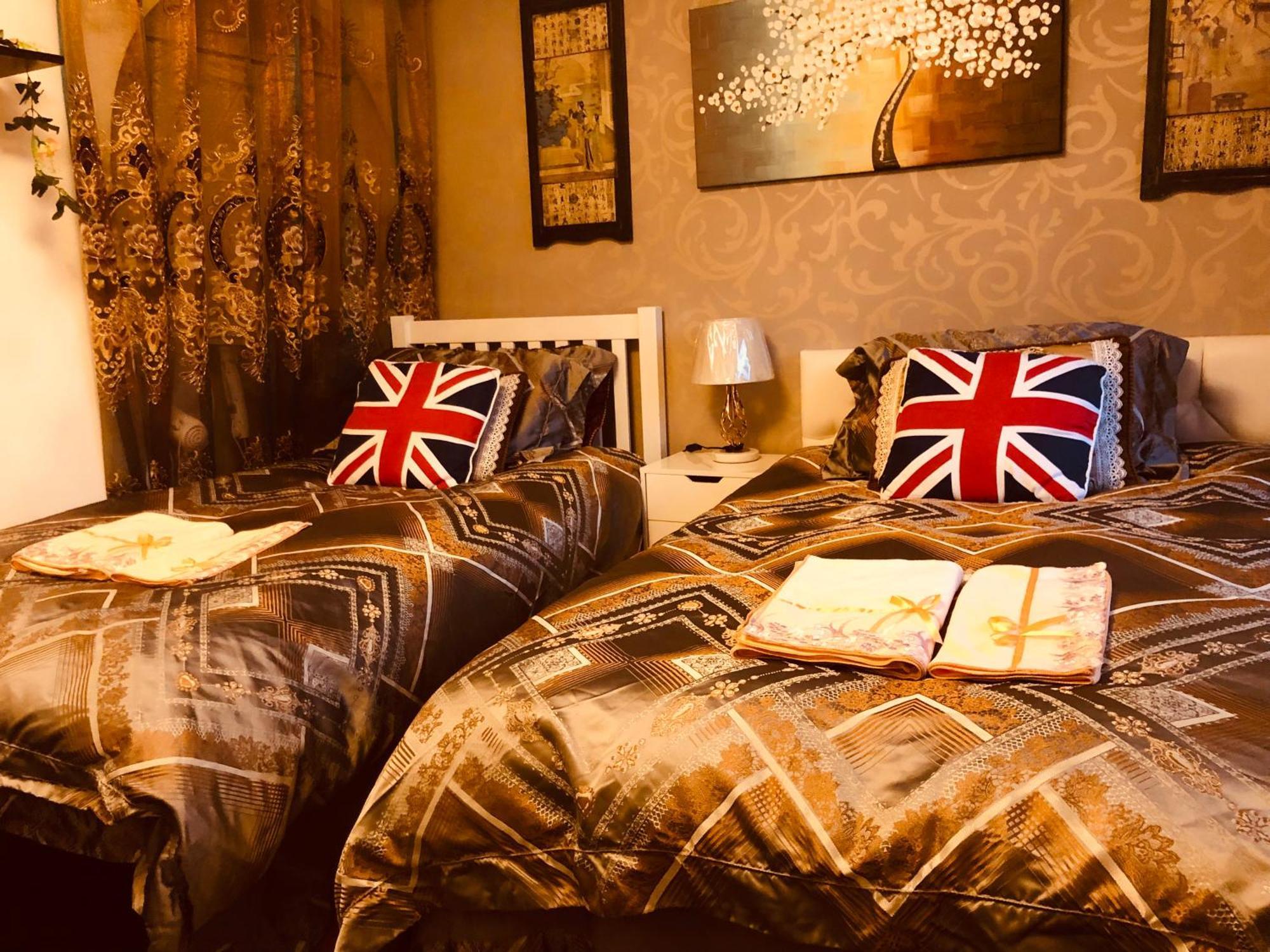Cheerful 4 Bedroom House With Garden Free Parking London Exteriör bild